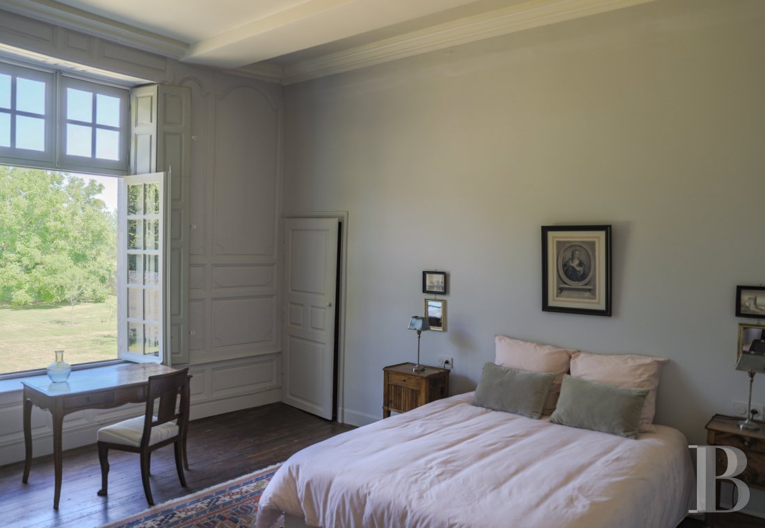 A château and its outbuildings in walled grounds to the north-east of Falaise, in Calvados - photo  n°25